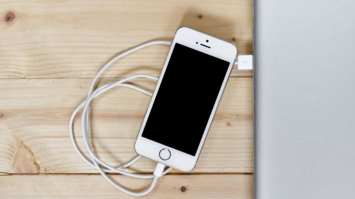 How to Clean Charging Port on iPhone