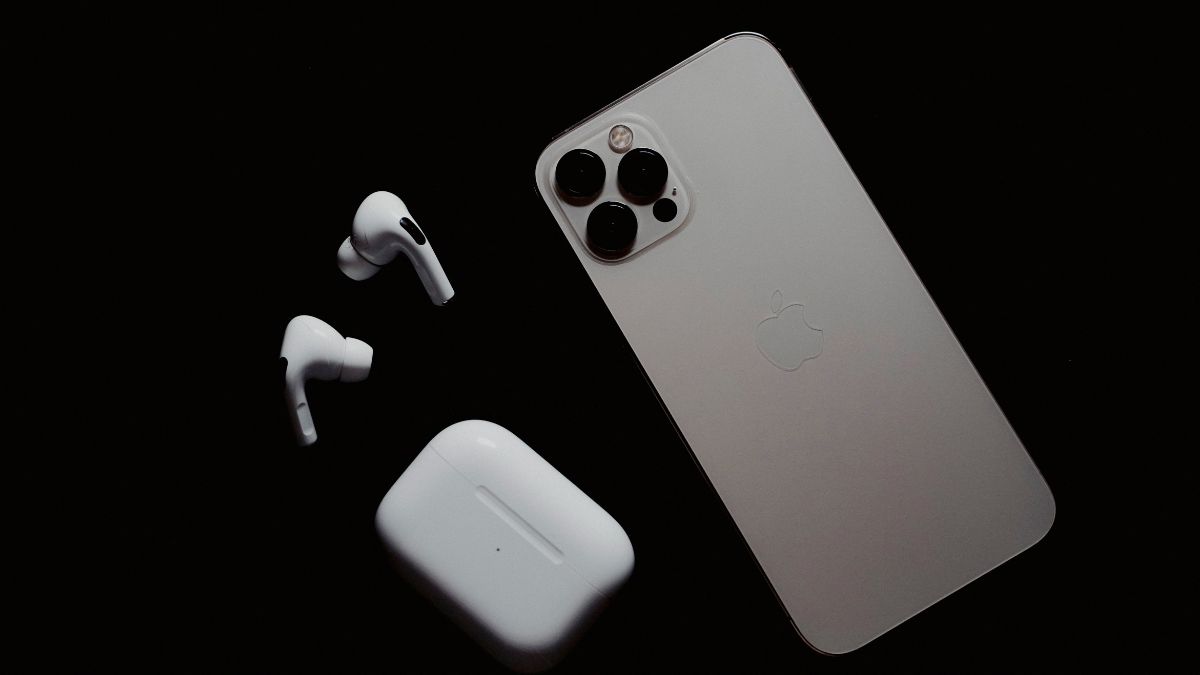 AirPods to Apple TV